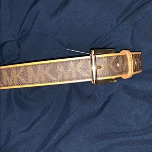 NEW women’s MK belt! Size small